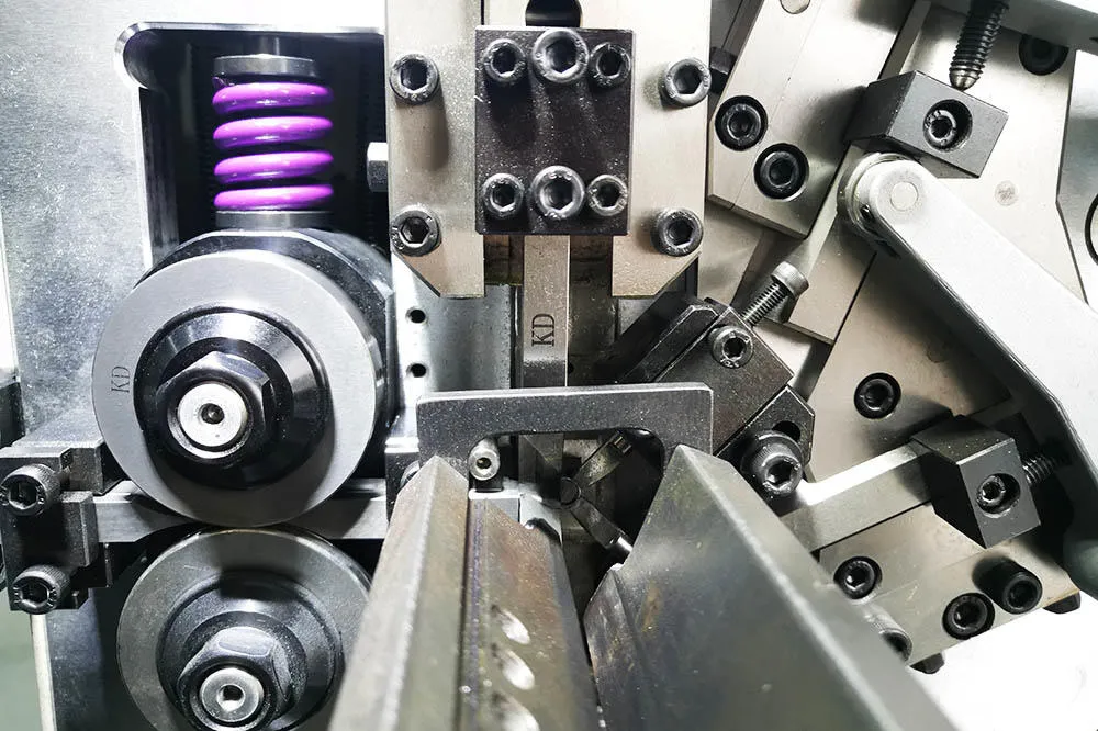 spring-coiling-machine | The difference between CNC spring machine and mechanical spring coiling machine