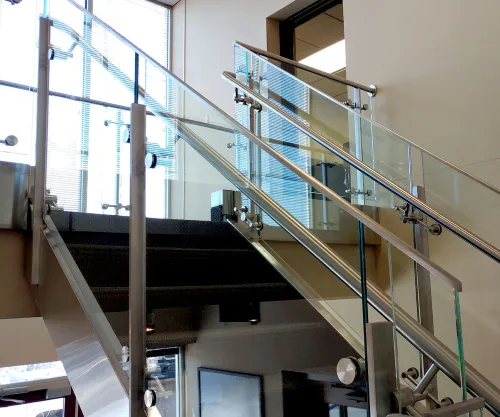 Stainless steel glass railing features