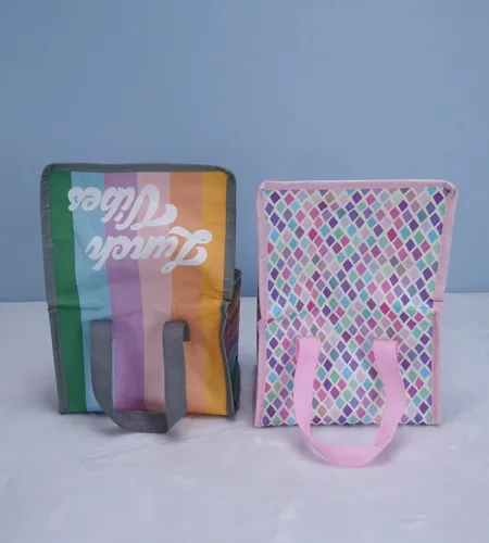 Stay Cool and Stylish with our Customizable Sewing Thermal Cooler Bag