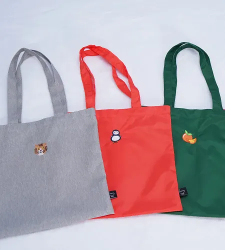 Lightweight and Durable: Discover the Versatility of Nylon Polyester Tote Bags