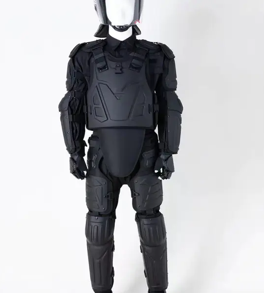 Defensa personalizada: confección de trajes antidisturbios para adaptarse a cada oficial