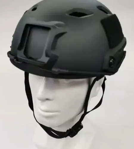 Gebaut für den Einsatz: Die Eigenschaften taktischer Helme
