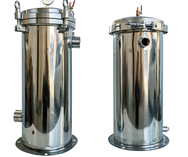 What are the characteristics of the cartridge filter?