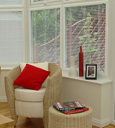 Vinyl blinds: easy to clean, easy to love