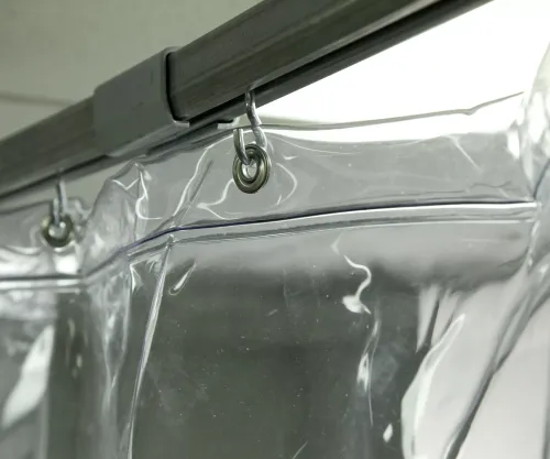 What is the difference between plastic wet curtain and paper wet curtain?