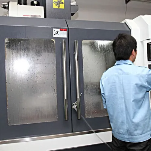 Dynamic Machining Center Integration for Automotive & Consumer Tech Prototyping
