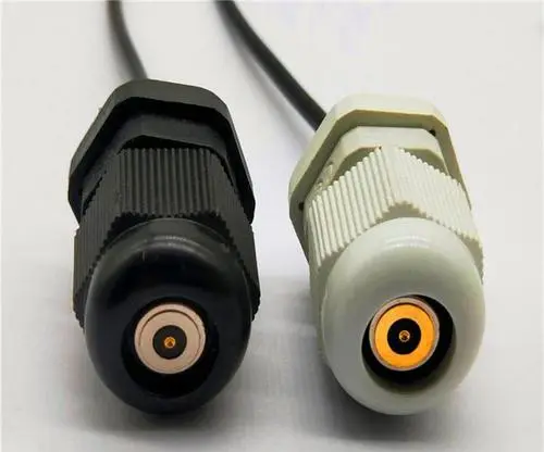 What are the structural characteristics of magnetic connector cables？