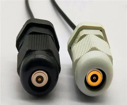 What are the structural characteristics of magnetic connector cables？