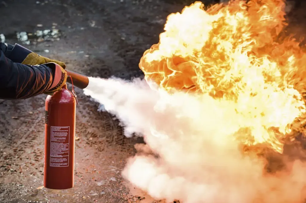 What Should We Do If The Lithium Ion Battery Catches Fire?