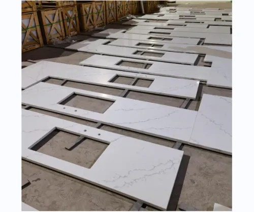 З якого матеріалу виготовлена Калакатта?