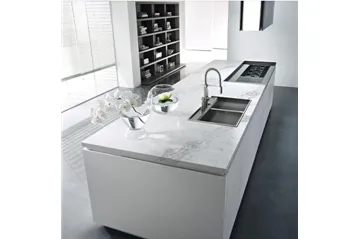 What are the advantages of quartz stone countertops and what should be paid attention to?