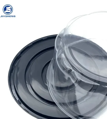 Serve Your Cakes with a Disposable Cake Holder