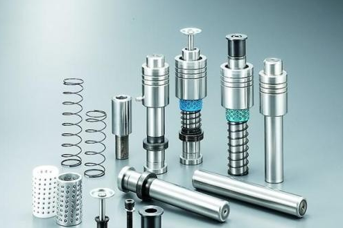 What is needed for the cooperation between the mold and the component?