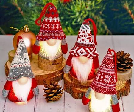 Safety-Certified Decorative Light Ornaments for Family-Centric Environments