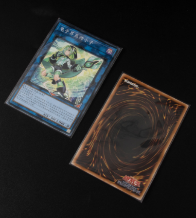 protectyouplay briefly introduces the characteristics of card sleeves