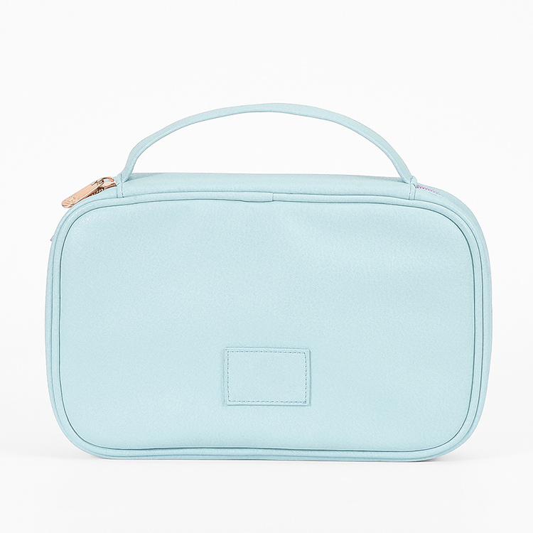 Advantages of Cosmetic Bag
