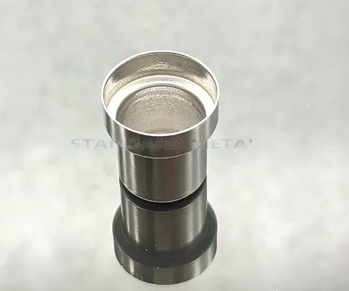 Steps in the stamping process of deep drawing part