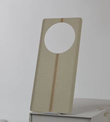The Textured Back Cover is the Ergonomic Solution for One-Handed Use.