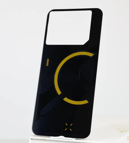 The Textured Back Cover Combines Style, Safety, and Practicality Seamlessly.