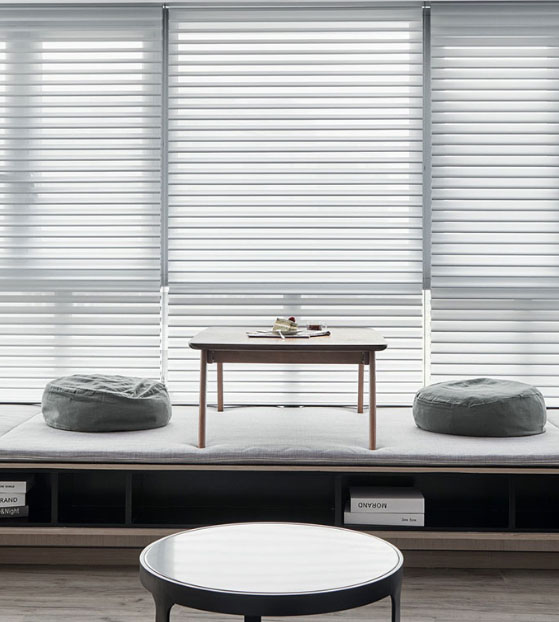 Motorized Blinds: Energy-Efficient and Stylish