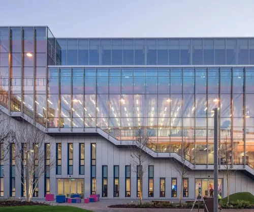 Adhesive characteristics of curtain wall
