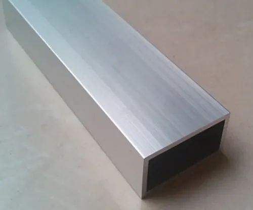 La différence entre les plaques d’aluminium
